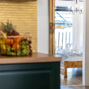  Apartment Modrzejewska